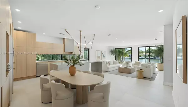 Miami Beach, FL 33141,550 S Shore Dr