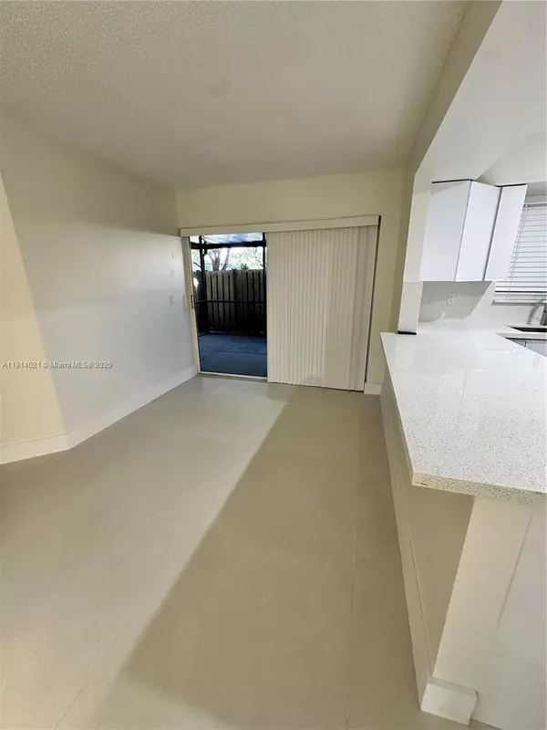 Cooper City, FL 33330,5151 SW 121 Terrace #5151