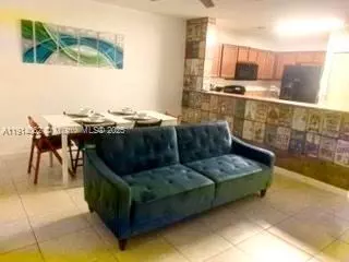 Hallandale Beach, FL 33009,1018 Foster Rd