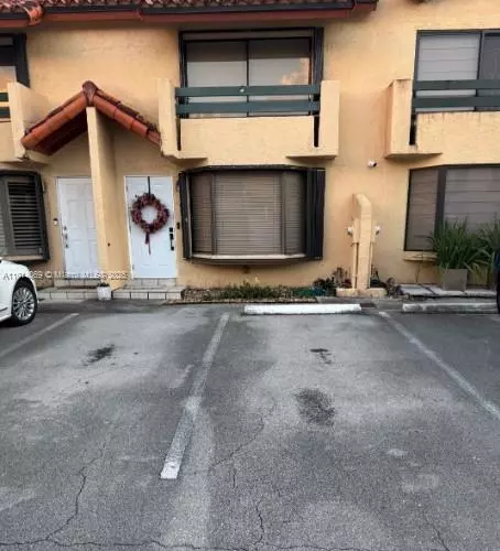 Miami, FL 33156,10069 SW 77th Ct