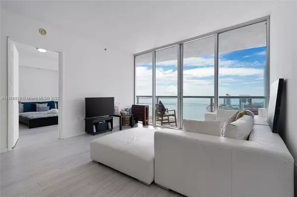 Miami, FL 33131,495 Brickell Ave #4903