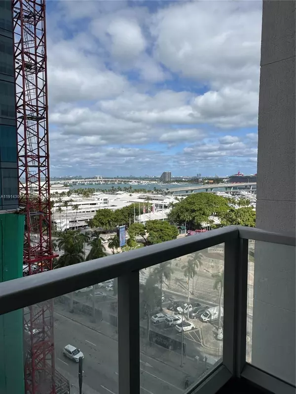 Miami, FL 33132,244 Biscayne Blvd #904