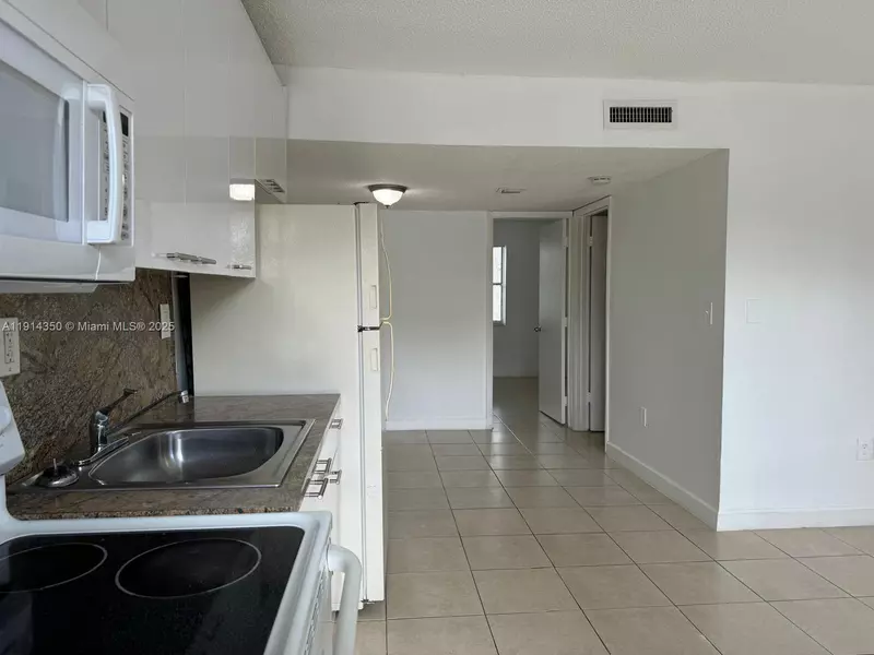 2401 Van Buren St #Unit 2, Hollywood, FL 33020