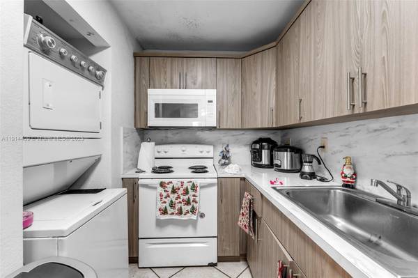 Hialeah Gardens, FL 33016,10000 NW 80th Ct #2226