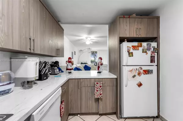 Hialeah Gardens, FL 33016,10000 NW 80th Ct #2226