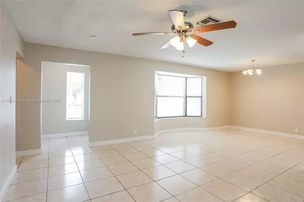 Lauderdale Lakes, FL 33309,3391 NW 42nd St