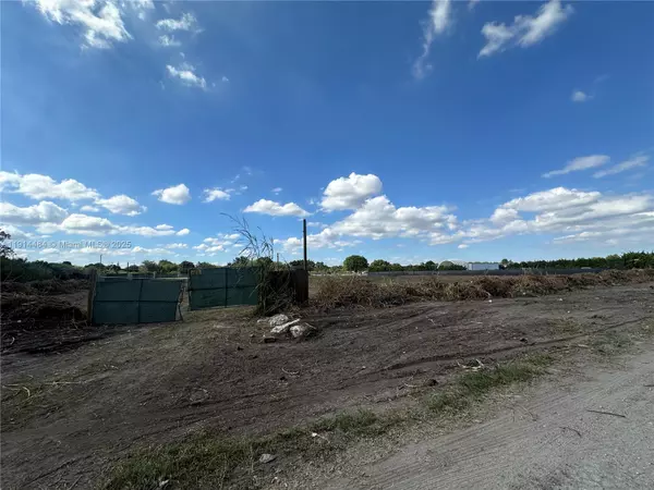 Miami, FL 33187,20700 SW 160th street