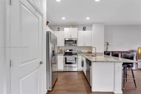 Lauderhill, FL 33313,4029 NW 11th St