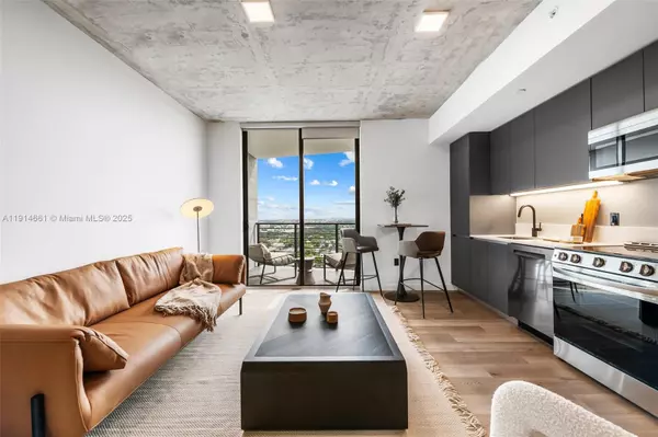 Fort Lauderdale, FL 33315,307 SW 5th St #STUDIO 09 LINE