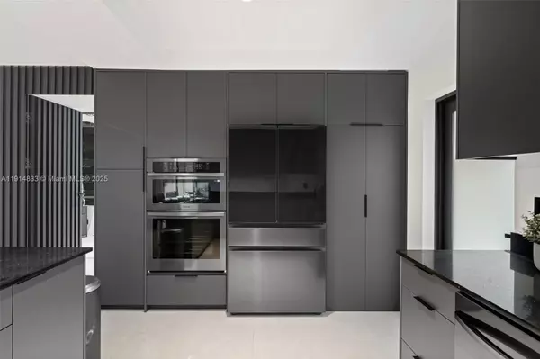 Hollywood, FL 33020,1101 N 14th Ave