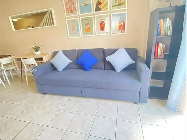 Miami, FL 33130,821 SW 2nd St #5