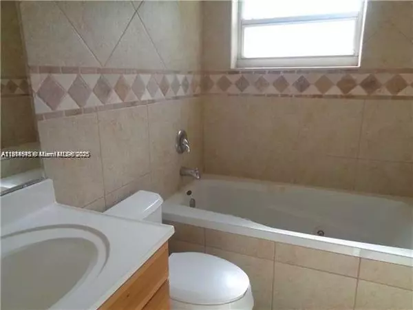 Sunrise, FL 33323,11511 NW 33rd St #11511