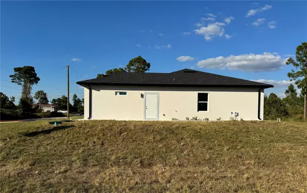 Lehigh Acres, FL 33974,713 DA VINCI AVE S