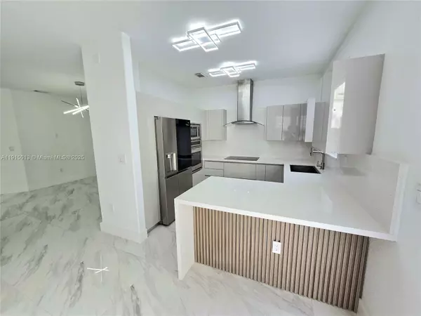 Doral, FL 33178,7848 NW 108th Ct