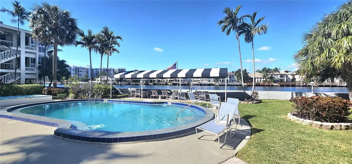 Hollywood, FL 33019,2400 S Ocean Dr #104