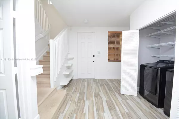 Cutler Bay, FL 33190,9219 SW 227th St #12