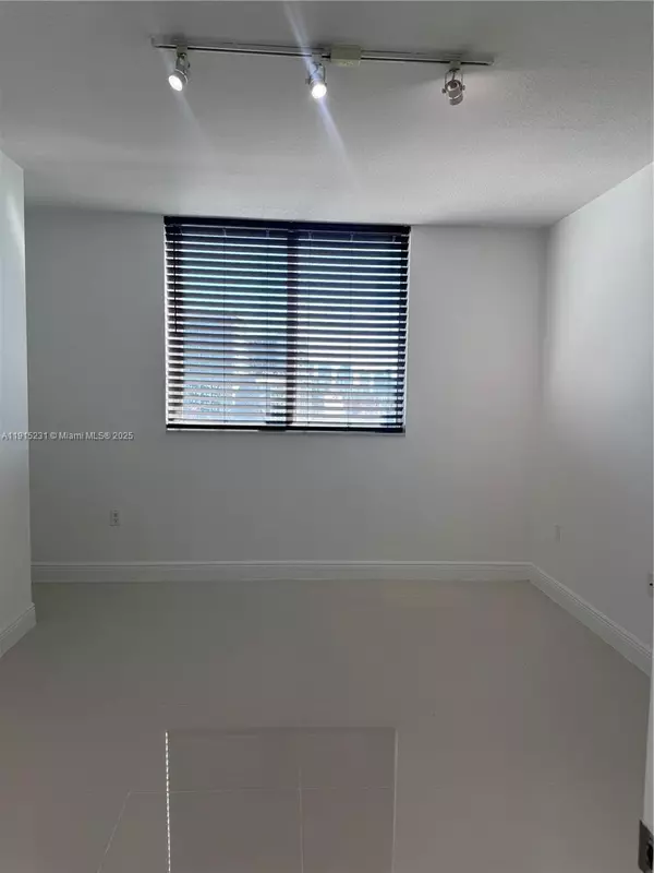 Miami, FL 33125,1861 NW S River Dr #1209