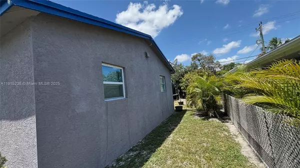 Pompano Beach, FL 33069,2731 NW 1st Ct