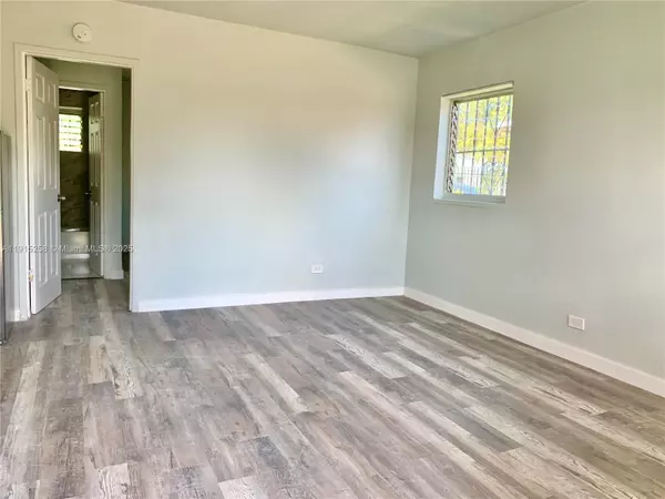 Fort Lauderdale, FL 33311,2901 NW 18th St #25