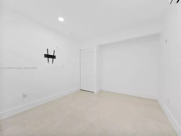 Cutler Bay, FL 33157,19850 Franjo Rd #A