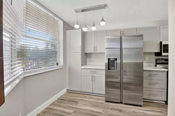 Sunrise, FL 33322,2521 NW 104th Ave #203