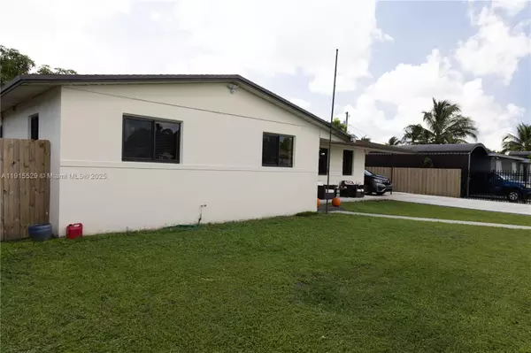 Homestead, FL 33033,14280 SW 285th St #A
