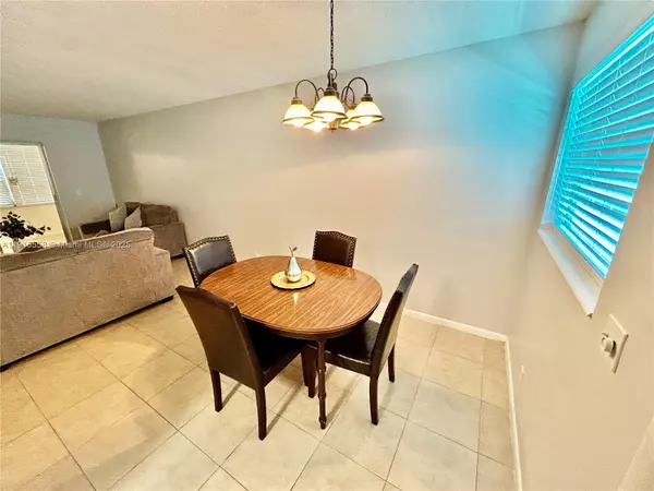 Boynton Beach, FL 33435,2213 NE 1st Ct #203