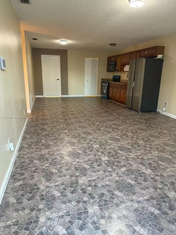 Fort Pierce, FL 34946,2809 Jefferson Pkwy #B