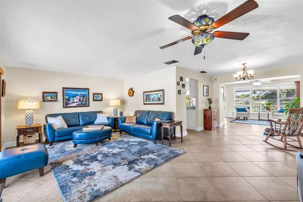 Sunrise, FL 33313,2320 NW 73rd Ave