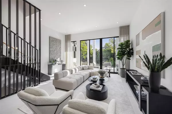 Miami, FL 33129,94 SW 28th Rd #3