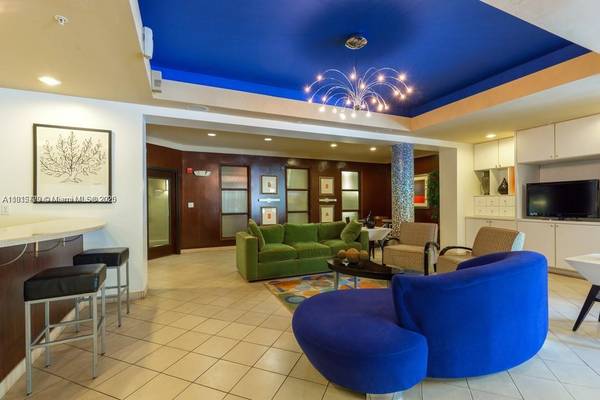 South Miami, FL 33143,6001 SW 70th St #115