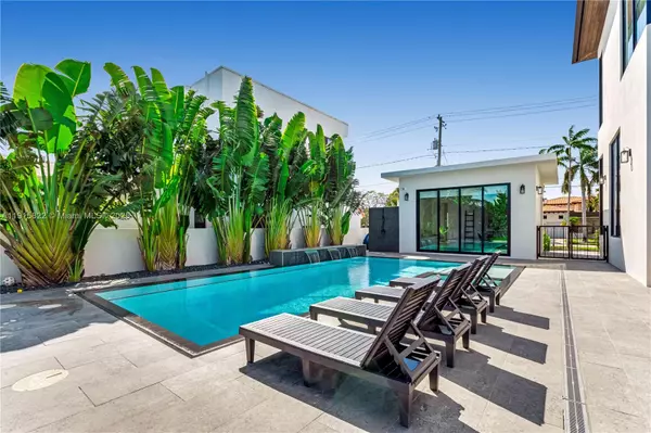 Surfside, FL 33154,9045 Hawthorne Ave