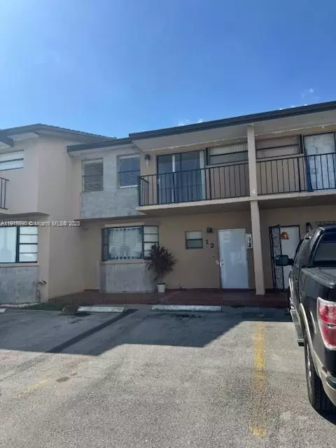 Miami, FL 33126,8001 NW 7th St #13