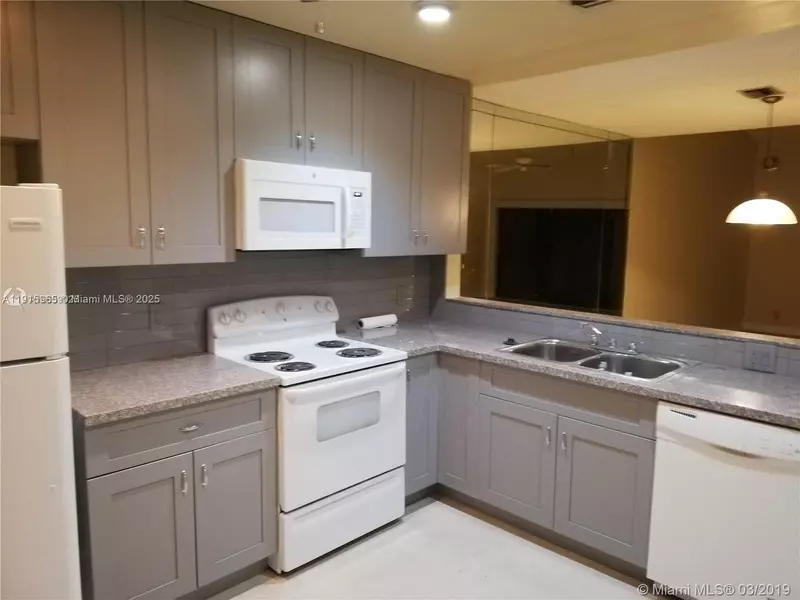 6985 NW 29th Ln, Fort Lauderdale, FL 33309