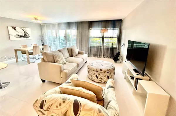 Hallandale Beach, FL 33009,200 Diplomat Pkwy #721