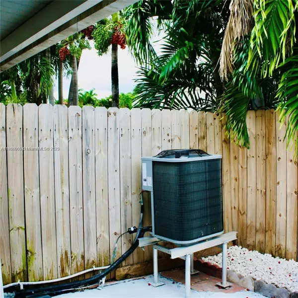 Hialeah, FL 33016,2079 W 54th Ter #29