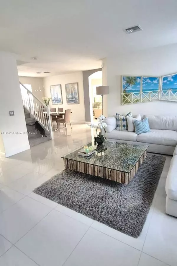 Doral, FL 33178,8760 NW 102nd Ct