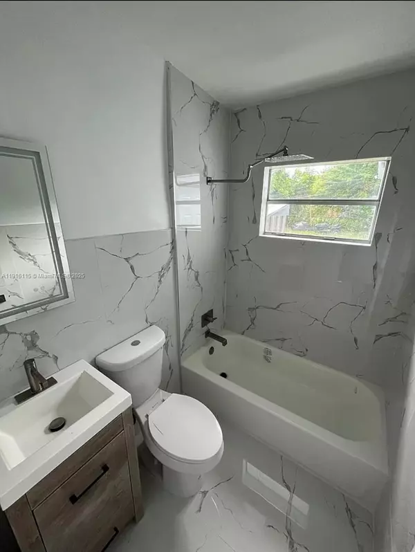 Pompano Beach, FL 33069,2726 NW 4th Ct