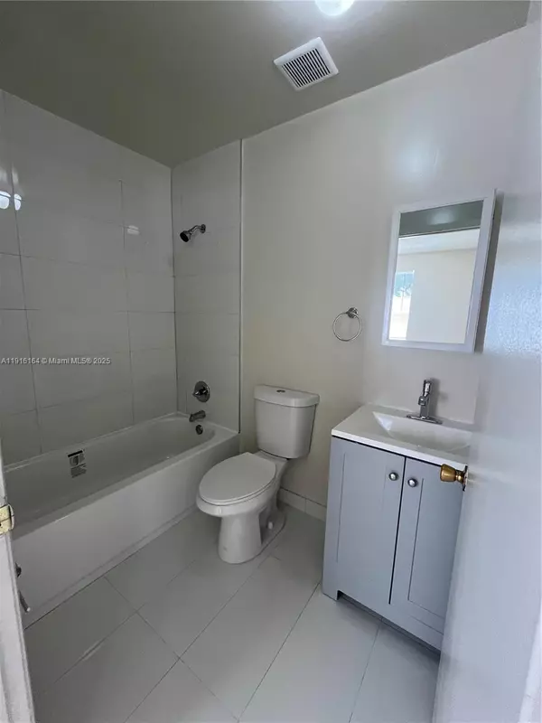 Miami, FL 33135,126 SW 21st Ave #2