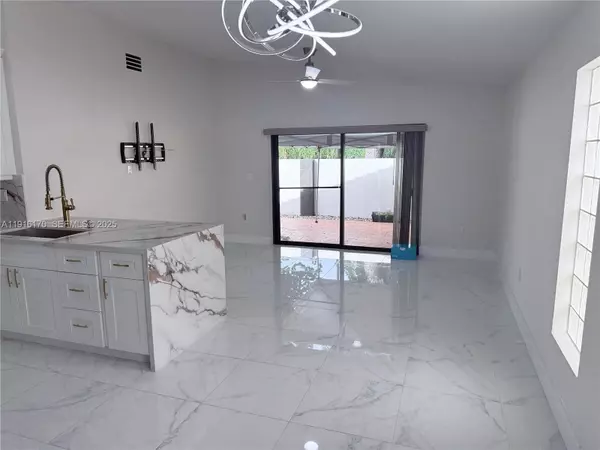 Miami, FL 33196,9672 SW 166th Ct #9672