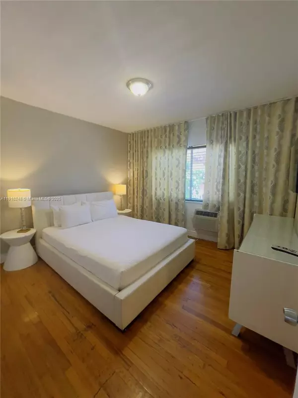 Miami Beach, FL 33141,7710 Harding Ave #412