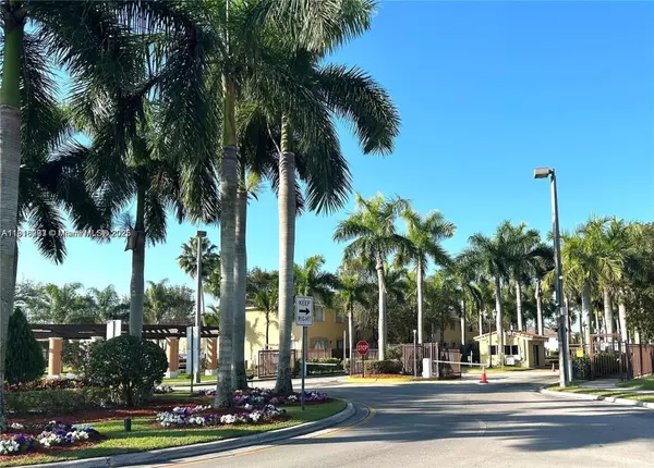 Homestead, FL 33035,1663 SE 29th St #202