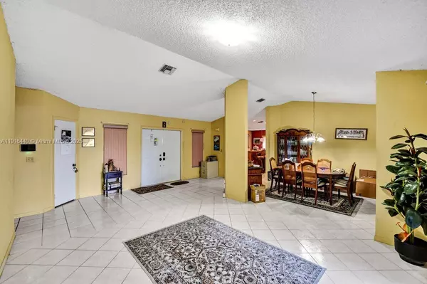 Miramar, FL 33025,2350 E Lake Miramar Cir