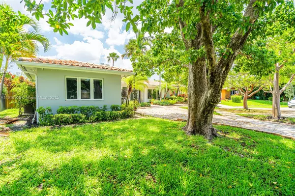 Miami, FL 33180,19694 NE 23rd Ct