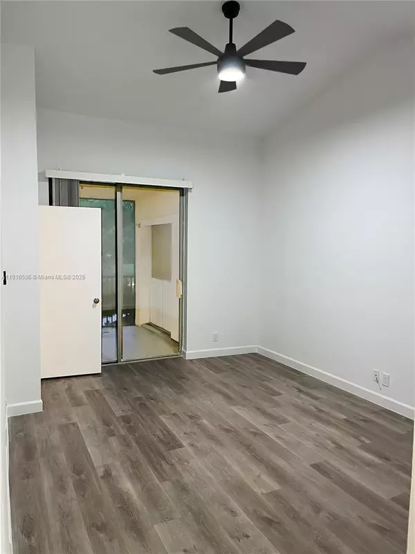 Coconut Creek, FL 33066,4543 S Carambola Cir S #27268