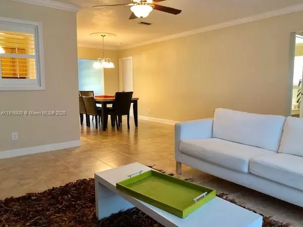 Dania Beach, FL 33004,216 SE 5th St