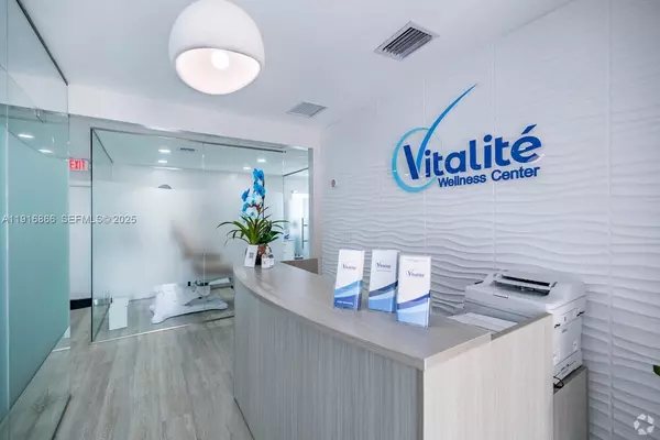 Miami, FL 33155,6443 Bird Rd