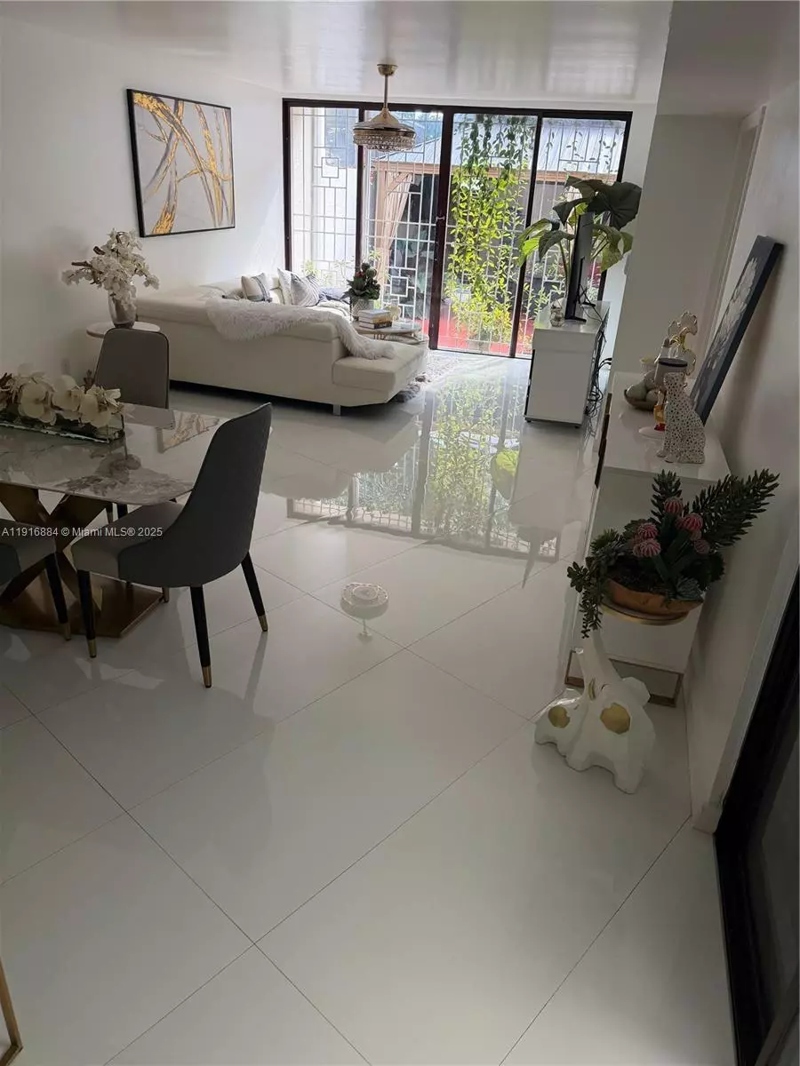 Miami, FL 33184,13198 SW 10th Ter dr