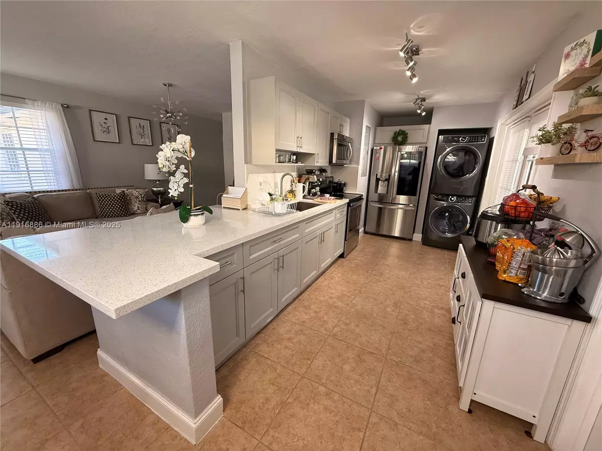 Sweetwater, FL 33174,11007 SW 3rd St #11007