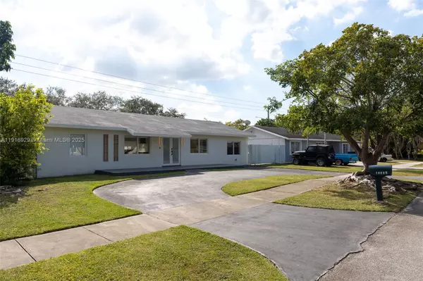 Miami, FL 33193,14868 SW 71st Ln